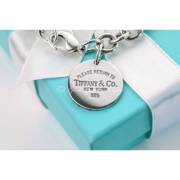 Tiffany & Co. Return to Tiffany Sterling Silver Round Circle Charm Bracelet - Picture 3 of 6